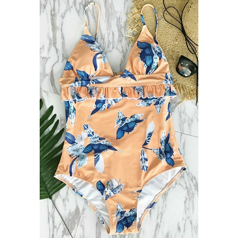 Cupshe New Friends Floral One piece